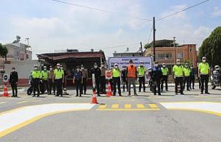 Okul bahçesine Trafik Eğitim Parkı yapıldı