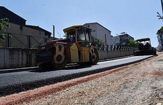 Osmangazi’de boş kalan yollar asfaltlanıyor