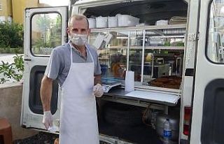 Otel kapandı işten ayrıldı, pes etmedi minibüs...