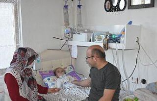 (Özel) 15 aylık Eymen, milyonda bir görülen ’Pompe’...