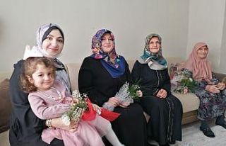 (Özel) 5 kuşak birlikte Anneler Günü