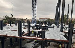 (Özel) Depremde hasar gören İstanbul Tıp Fakültesi’nde...