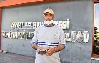 (Özel) İstanbul’da temizlik işçisinden örnek...
