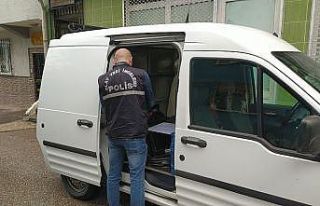 (ÖZEL) Tavana asılı beşikten düşen bebek hayatını...