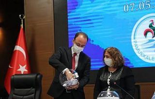 Pamukkale Belediyesi noter huzurunda yaptığı çekilişle...