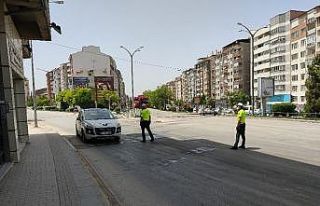 Polis ekipleri kontrollere ara vermiyor