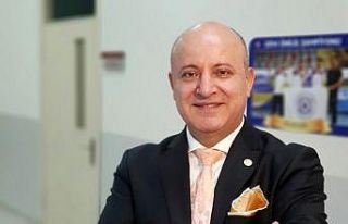 Prof. Dr. Ulusoy: “Döviz piyasasında manipülasyon...