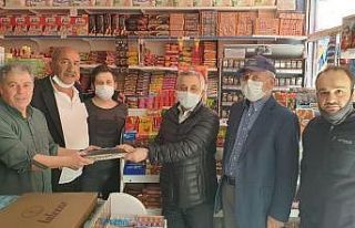 Robin Hood gizlice yaptı, onlar ise poz vererek