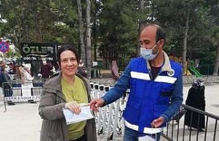 Safranbolu’da iki günde 5 bin maske dağıtıldı