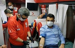 Safranbolu’da öğretmenlerden kan bağışı