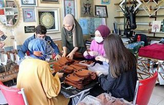 Sağlık çalışanları ve örtülü kadınlar için...