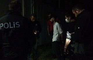 Sahte plakalı araçla trafiği tehlikeye sokan 3...