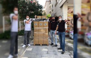 Salihli Beşiktaşlılardan gıda kolisi desteği