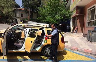 Şaphane’de taksiler dezenfekte edildi