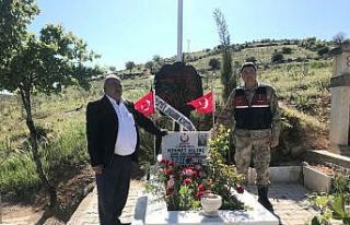 Şehit mezarlarına jandarma eli değdi
