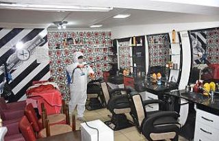 Şehzadeler ilçesinde 360 berber ve kuaför dezenfekte...