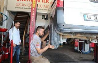 Siirt’te korona virüs oto sanayi dükkanlarını...