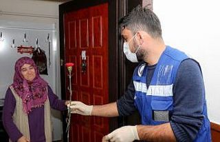 Sincan’da şehit annelerinin karanfillerle Anneler...