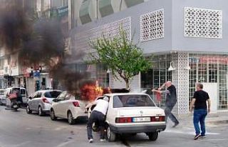 Söke’de yanan otomobil paniğe yol açtı