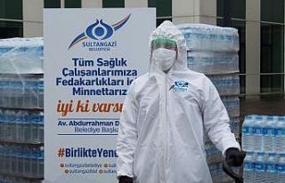 Sultangazi’den sağlık çalışanlarına kolonya...