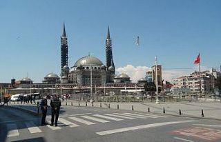 Taksim Meydanı’na çıkmak isteyen 9 kişi gözaltına...