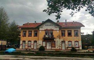 Tarihi gar binasının restorasyonu başlıyor