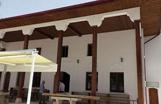 Tarihi Hacı Şeyh Camisinde restorasyon çalışması...
