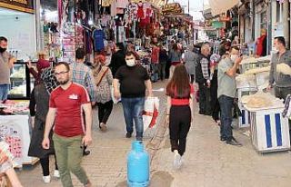 Tarihi Uzun Çarşı’da Ramazan hareketliliği