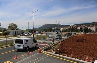 Tayyare Kavşağı’nın yol çizgileri çizildi