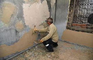 Toroslar Belediyesi evi yanan ailenin yardımına...