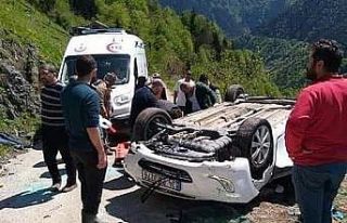 Trabzon’da araç uçuruma yuvarlandı : 1 ölü