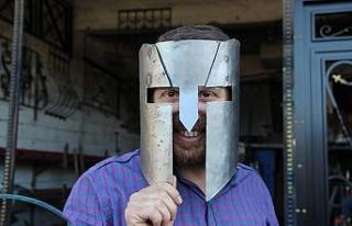 Trabzon’da demirden maketler yapan usta Korona virüs...