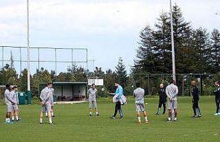 Trabzonspor antrenmanlara başladı