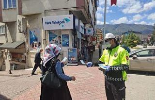 Trafik haftasında vatandaşlar ve sürücüler bilgilendirildi