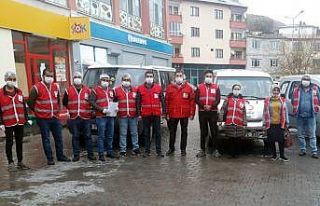 Türk Kızılay’ı Adilcevaz’da 300 aileye iftarda...