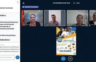 Ünlü şeften İtalya’ya "ayakkabı ile evlere...