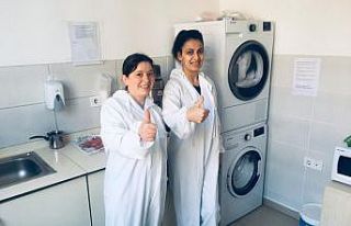 Uşak Üniversitesinden sağlık personeline çamaşır...