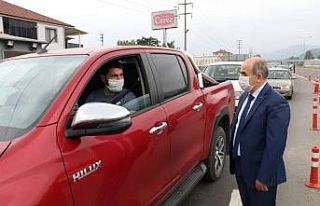 Vali Dağlı kontrol noktalarında inceleme yaptı