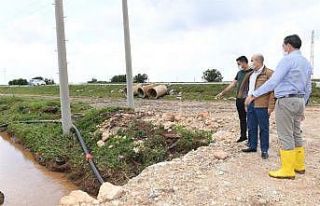 Vali Demirtaş, yağışlardan etkilenen dere yataklarında...