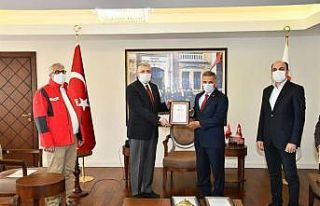 Vali Kaymak’tan immün plazma bağışçılarına...