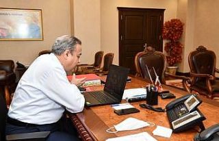 Vali Su’dan hemşirelere pandemi teşekkürü