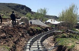 Van Büyükşehir Belediyesi çiftçiyi desteklemeye...