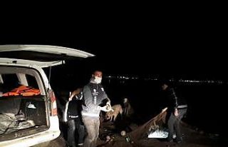 Van Gölü’nde 2 ton kaçak inci kefali ele geçirildi