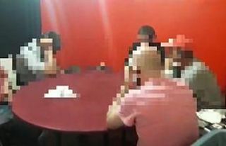 Virüs riskini hiçe sayan kumarbazlara polis baskını