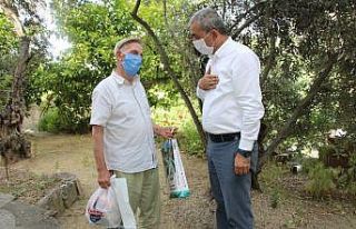 Yaşlı çınarların sıcak yemekleri evlerine kadar...