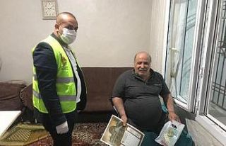 Yaşlılara maske ve kolonya