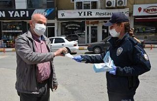 Yenice Emniyet Trafik Haftası’nda broşür dağıttı