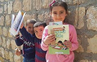 Yeşilay evde kalan çocukları sevindirdi