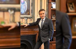 Yeşim, maske üretimine hazırlanıyor