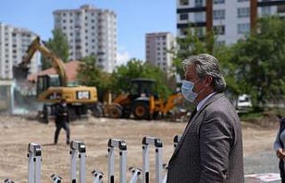 Yıldırım Beyazıt mahallesinde gecekondular yıkıldı,...